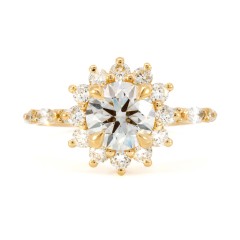 Sunny Diamond Halo Ring